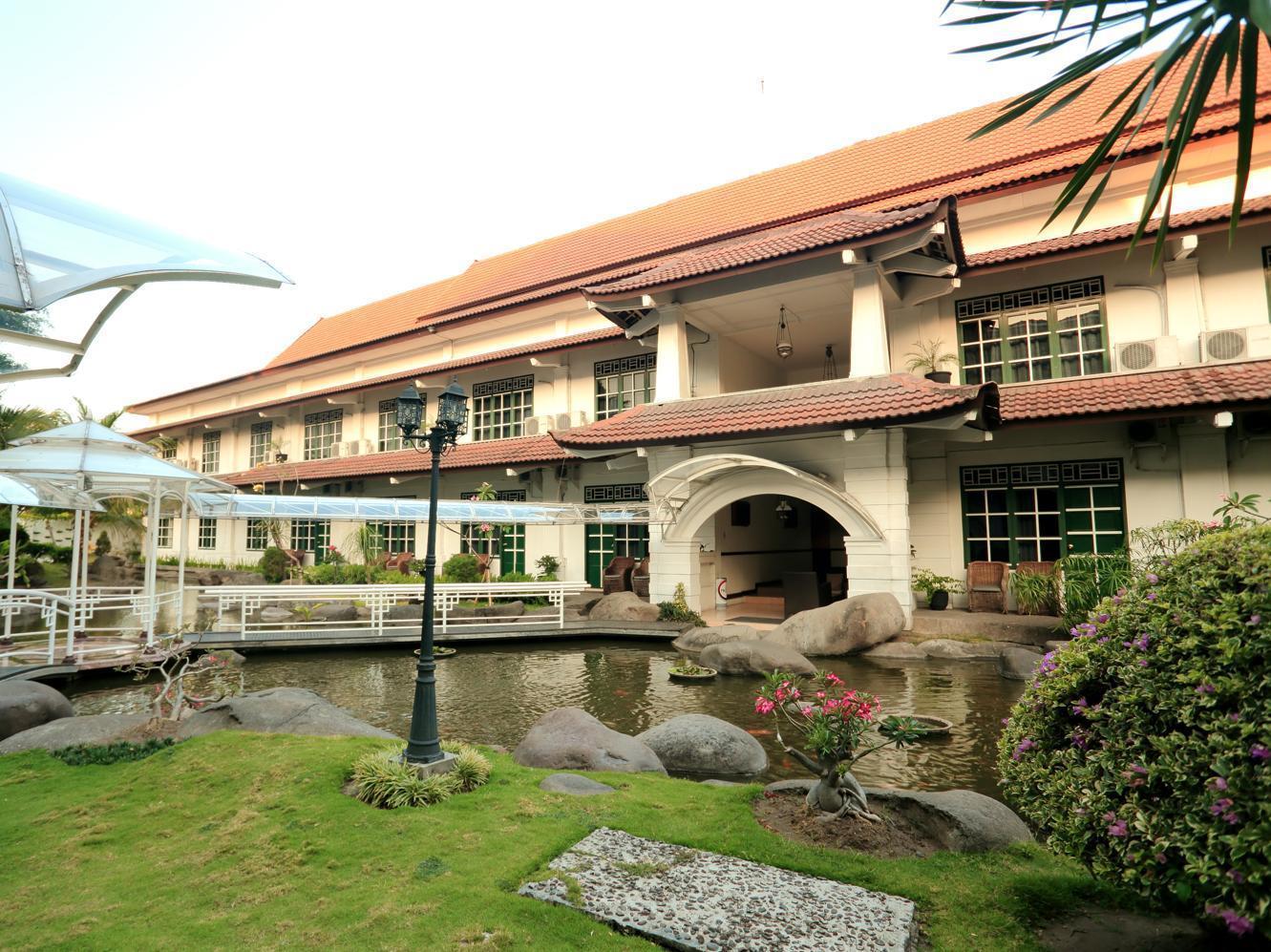 Hotel Merdeka Kediri Kediri  Εξωτερικό φωτογραφία