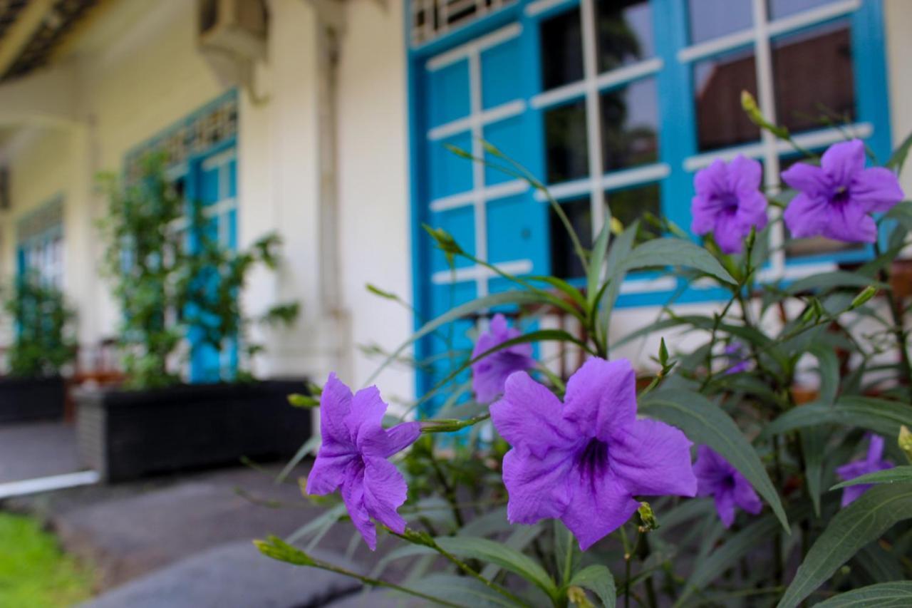 Hotel Merdeka Kediri Kediri  Εξωτερικό φωτογραφία